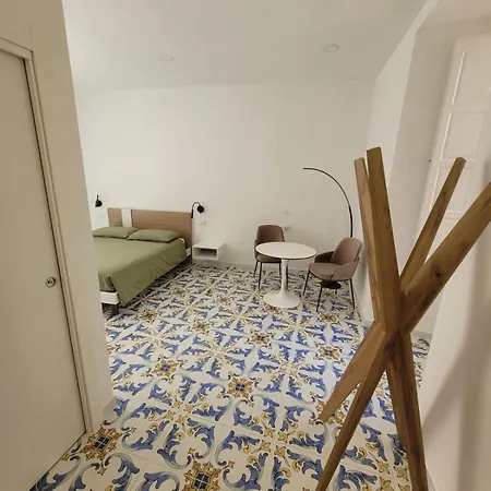 Le Terrazze לינה וארוחת בוקר