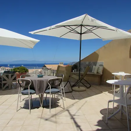 Le Terrazze 4* تروبيا